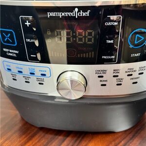 Pampered Chef Quick Cooker with Black and Silver Finish